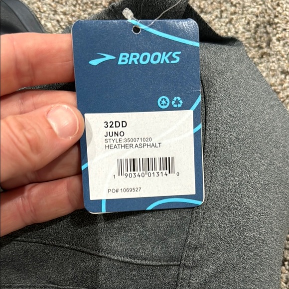 Brooks Juno Sports bra 32DD - Picture 2 of 2